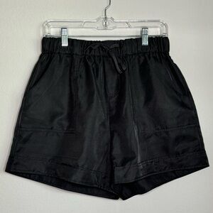 Zenana Paperbag Style Shorts- Sz L‎